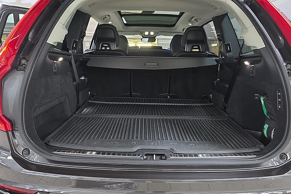 Volvo XC90 12 of 26