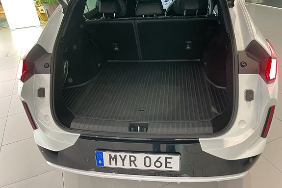 Lynk & Co 08 11 of 21