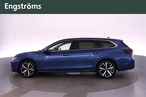 Volkswagen Passat 5 of 23