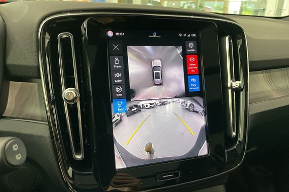 Volvo XC40 20 of 23