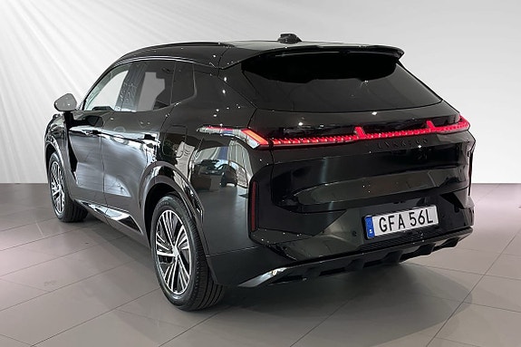 Lynk & Co 08 3 of 5