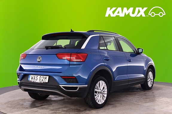 Volkswagen T-Roc 4 of 5