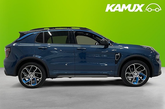 Lynk & Co 01 2 of 5