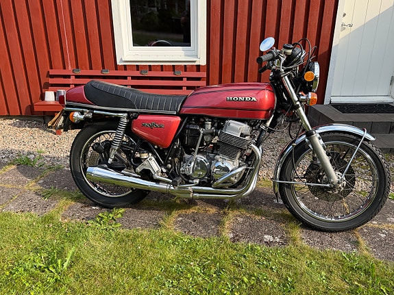 Honda CB 750 Four 5 of 7