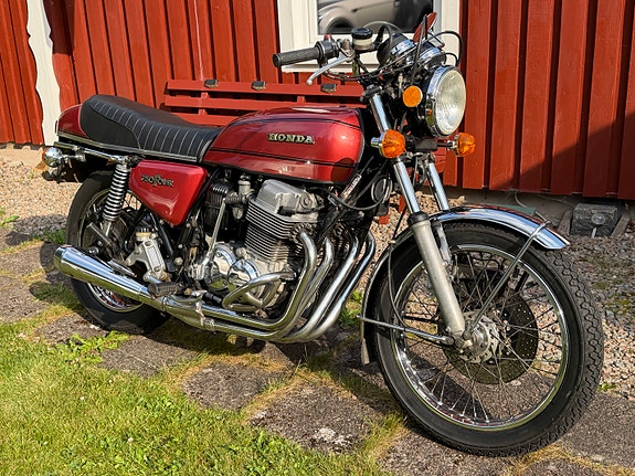Honda CB 750 Four 3 of 7
