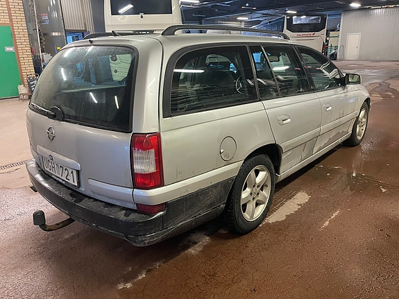 Opel Omega 4 of 5