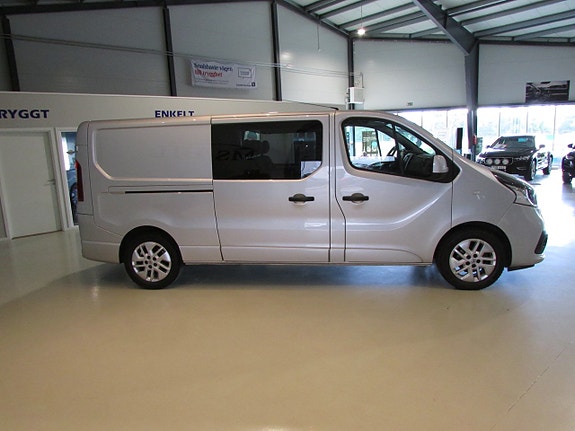 Renault Trafic 4 of 18