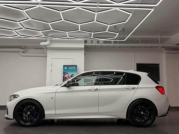BMW M140i 2 of 5