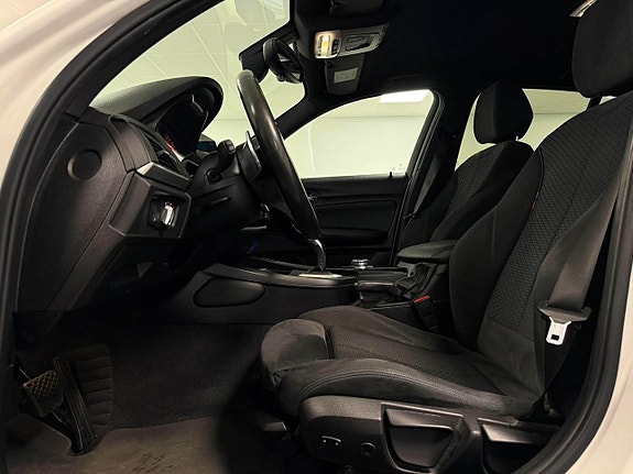 BMW M140i 14 of 20