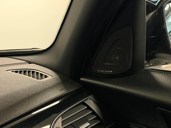 BMW M140i 17 of 20
