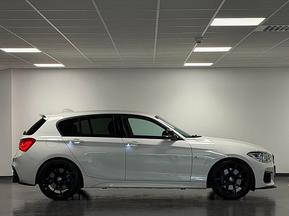 BMW M140i 5 of 20