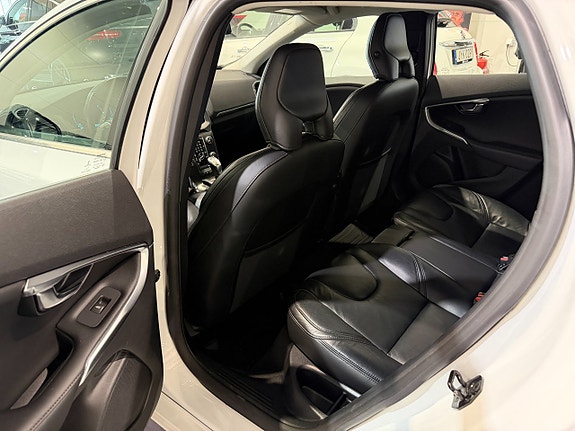 Volvo V40 19 of 21
