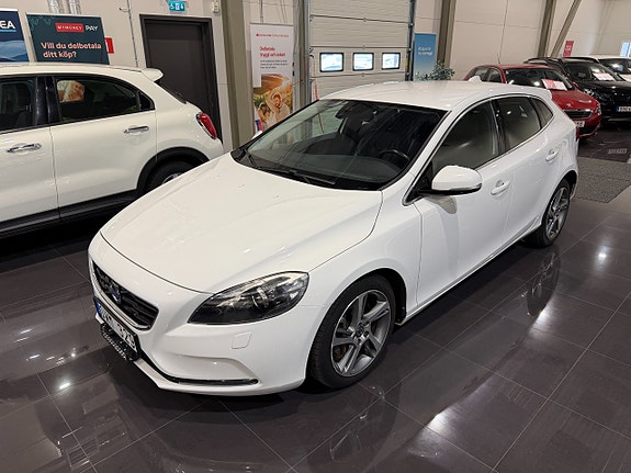 Volvo V40 5 of 21