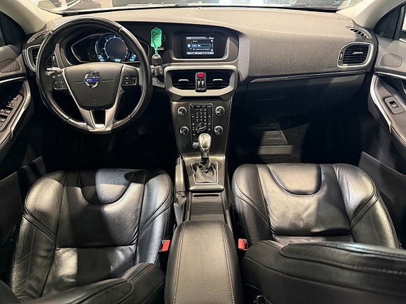 Volvo V40 10 of 21