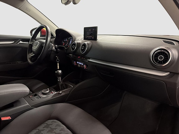 Audi A3 5 of 14