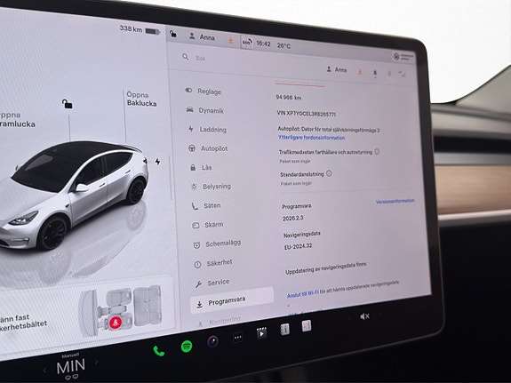 Tesla Model Y 21 of 30