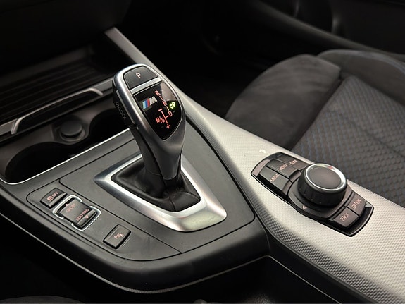 BMW M140i 22 of 30
