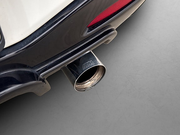 BMW M140i 9 of 30