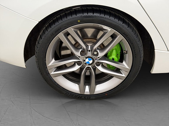 BMW M140i 29 of 30