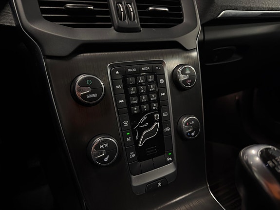 Volvo V40 14 of 17