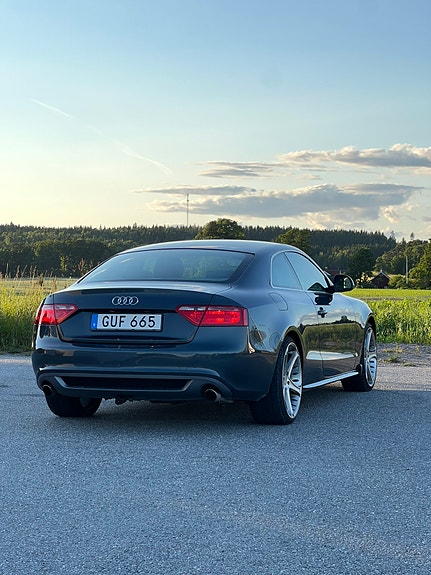 Audi A5 4 of 5
