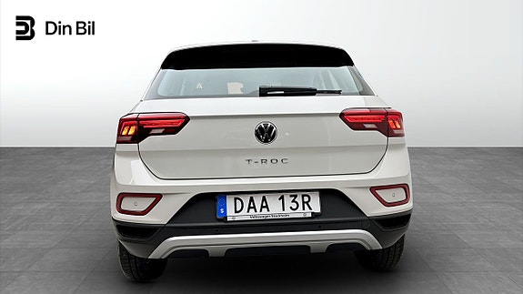 Volkswagen T-Roc 5 of 12
