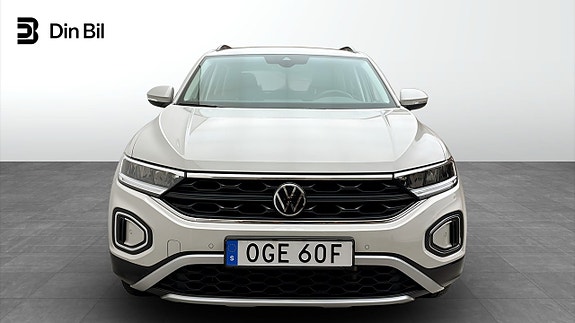Volkswagen T-Roc 4 of 12