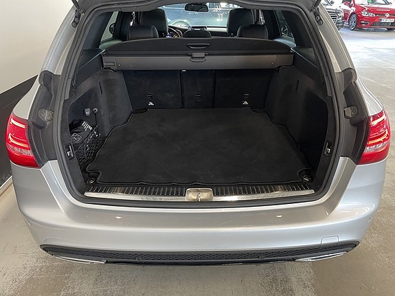 Mercedes-Benz C220 8 of 24