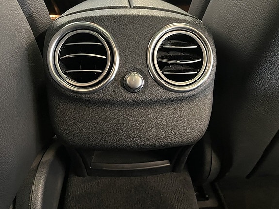 Mercedes-Benz C220 19 of 24