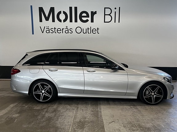 Mercedes-Benz C220 4 of 5