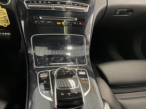 Mercedes-Benz C220 21 of 24
