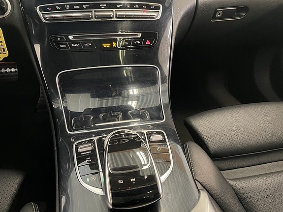 Mercedes-Benz C220 18 of 24