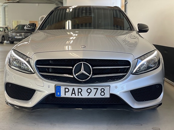 Mercedes-Benz C220 3 of 24
