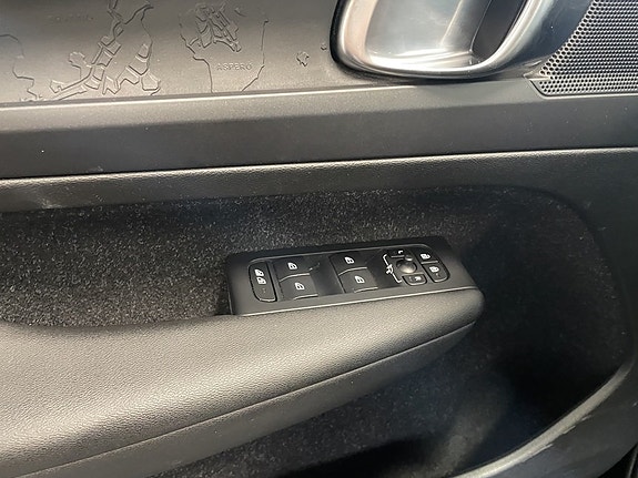 Volvo XC40 18 of 20