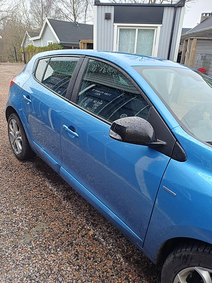 Renault Megane III 2 of 5
