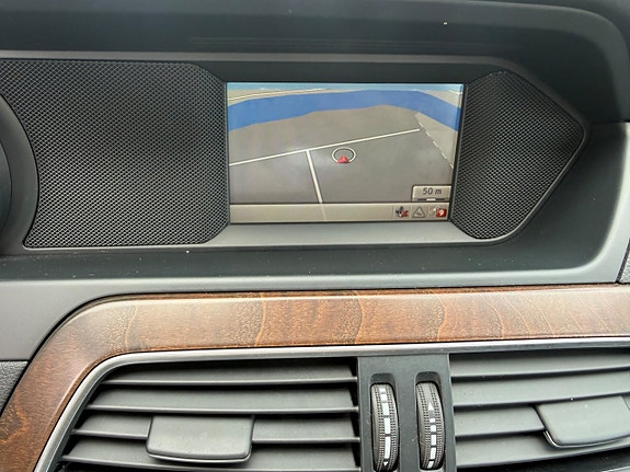 Mercedes-Benz C200 10 of 20
