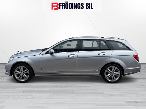 Mercedes-Benz C200 2 of 20