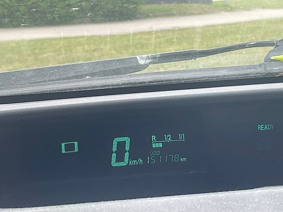 Toyota Prius 5 of 5