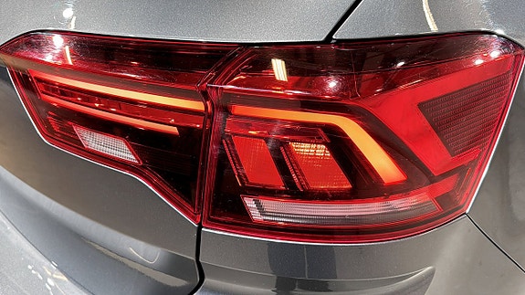 Volkswagen T-Roc 13 of 19