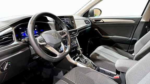 Volkswagen T-Roc 7 of 19