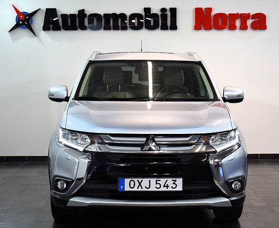 Mitsubishi Outlander 3 of 5
