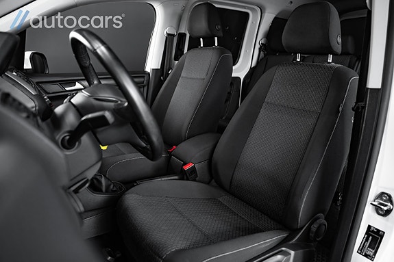 Volkswagen Caddy 25 of 30