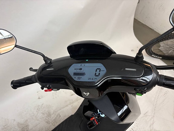 Elmoped 25 KM/H - NIU MQi+ sport 4 of 6