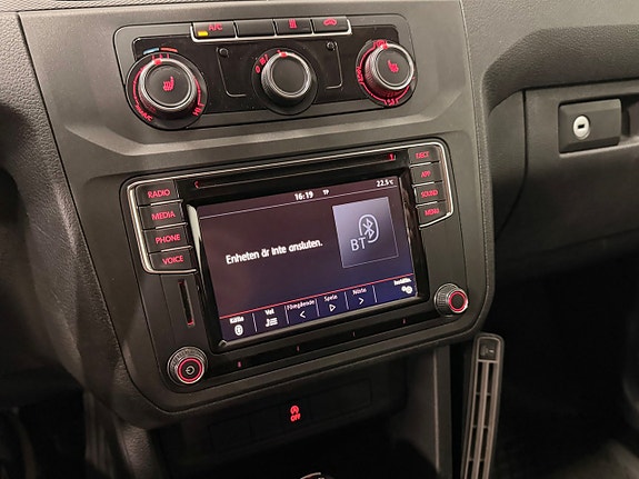 Volkswagen Caddy Maxi 19 of 25