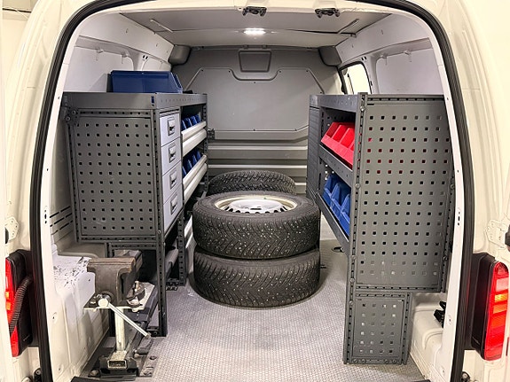 Volkswagen Caddy Maxi 6 of 25