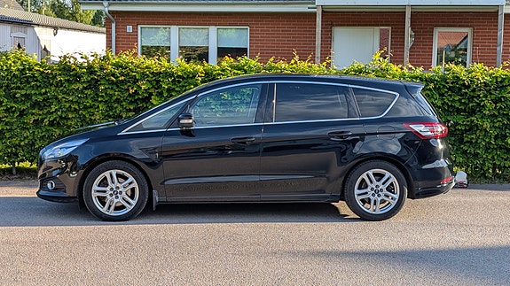 Ford S-MAX 2 of 5