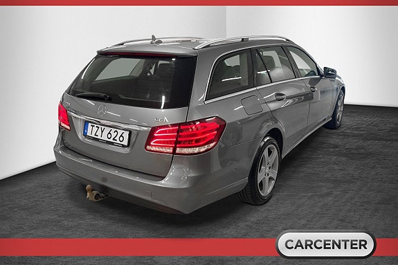 Mercedes-Benz E220 5 of 16