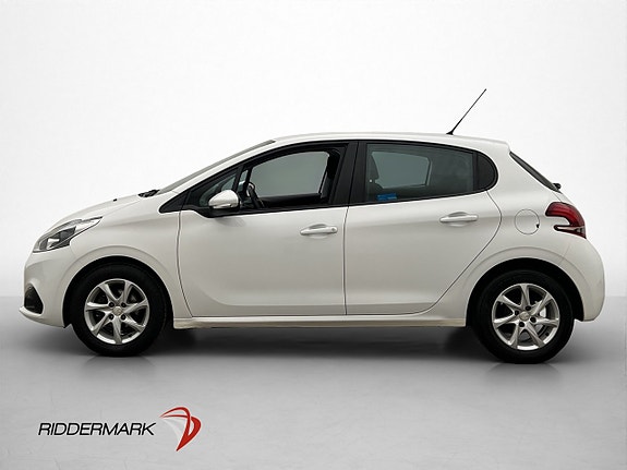 Peugeot 208 4 of 5
