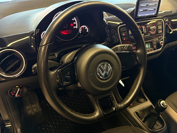 Volkswagen UP! 10 of 21