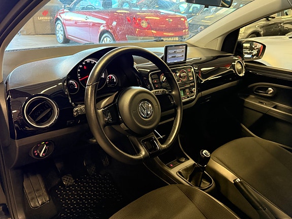 Volkswagen UP! 11 of 21